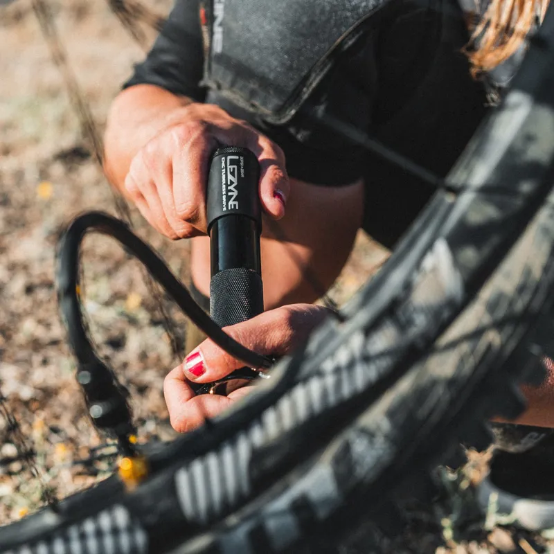 Lezyne CNC Tubeless Drive HV Mini Pump in Black-3