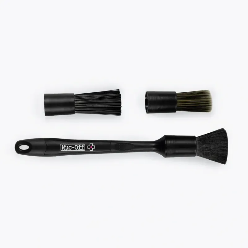 Muc-Off 3-in-1 Detailing Brush Set in Black-2