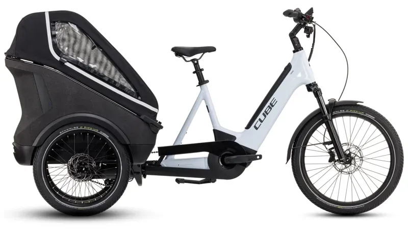 Cube Family Hybrid 750 Trike in Flash White 2025