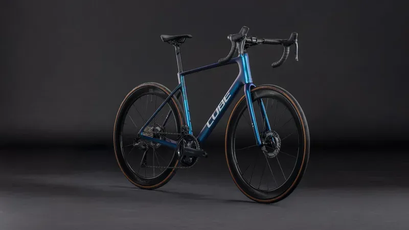 Cube Attain c:62 Slt 2026 Cm SHIFTMINT/WHITE 53cm-1