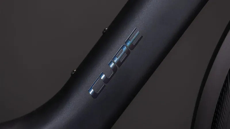 Cube Editor Hybrid Pro 400x FE Classic E-Hybrid Bike In Coal/Prism 2026-5