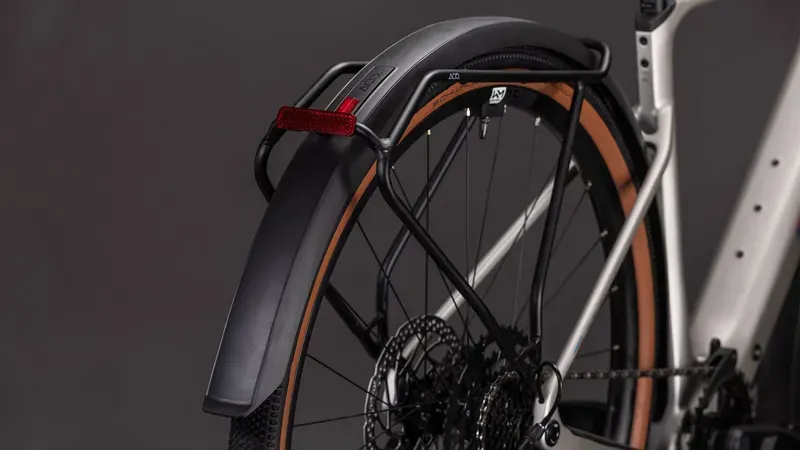 Cube Nulane Hybrid C:62 Race 400x FE E-Gravel Bike in Sleek Grey/Prism-3