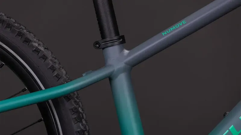 Cube Numove 200 Disc Kids Bike in Lava Grey and Cool Green-4