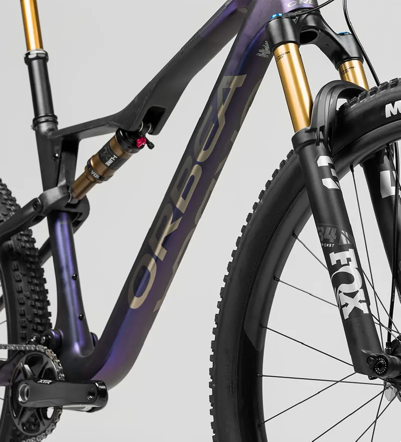 Orbea Oiz M30 Full SUS Mtb in Powder Matt Black 2024