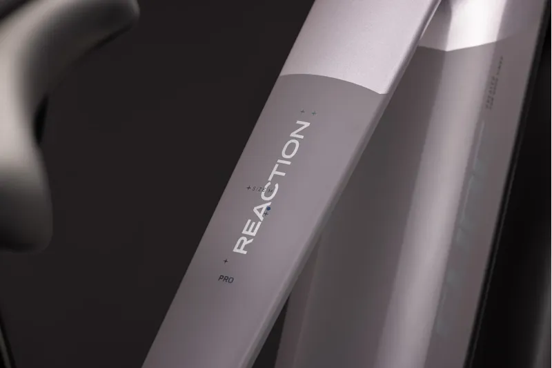 CUBE REACTION HYBRID Pro 800 FE LILACBREEZE/PRIZM 2027-1