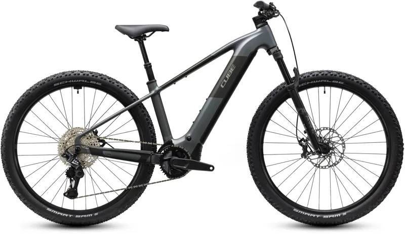 Cube Reaction Hybrid Race 800 2027 Slabgrey/Chrome 2027