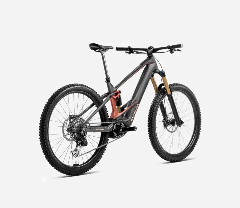 Wild M- Ltd Diamond Carbon View Matt - Mars Red - 2026-2
