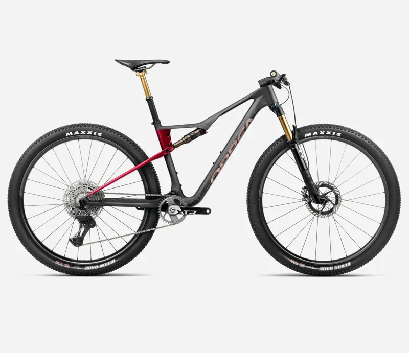 Oiz M-Team Factory Diamond Carbon View Matt - Red-2026
