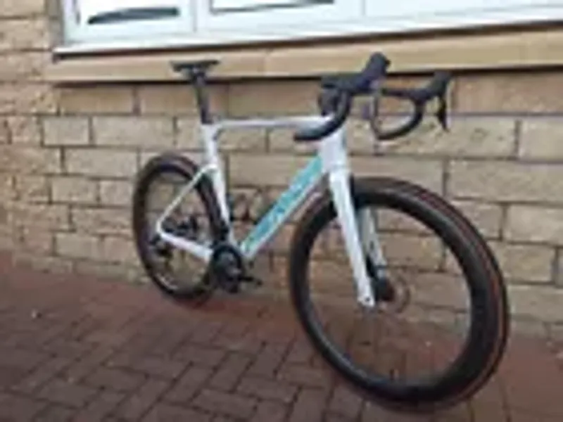 Ex Demo Reacto 9000 in White/Teal-9