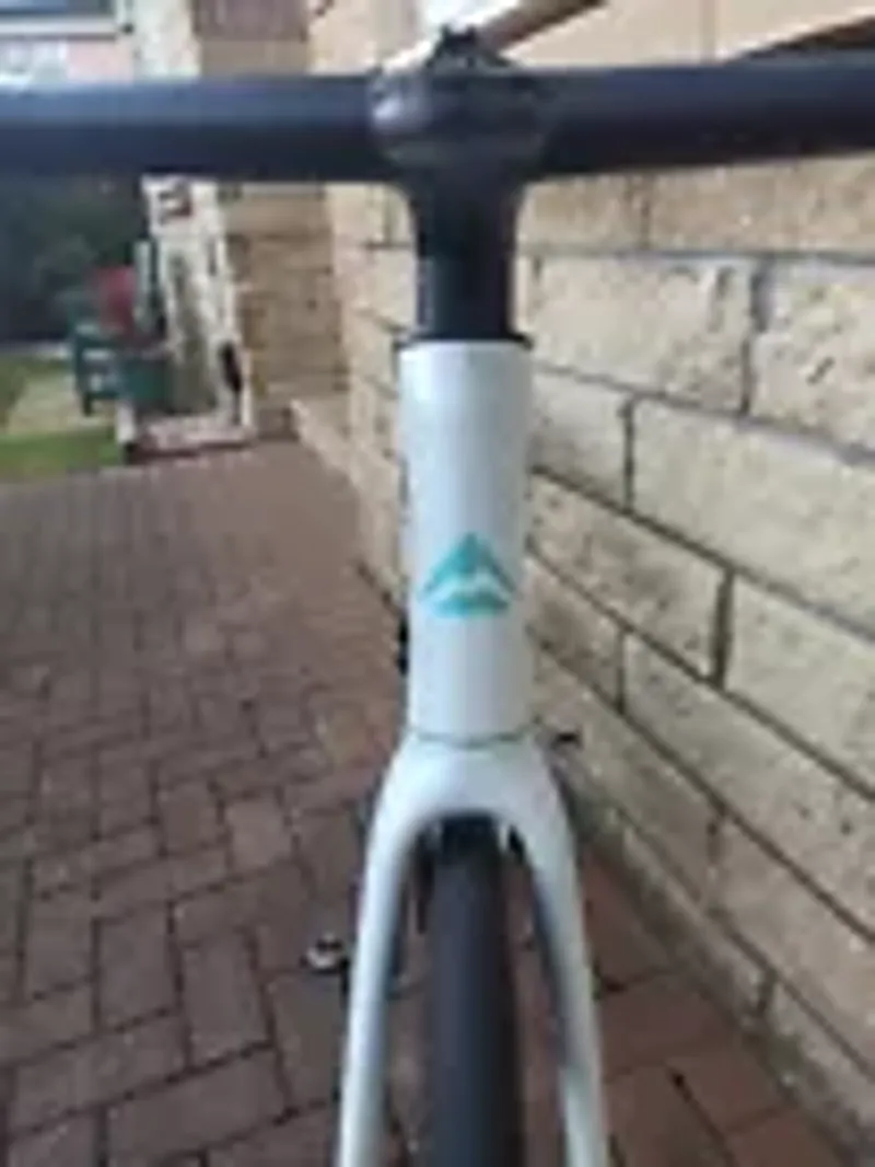 Ex Demo Reacto 9000 in White/Teal-10