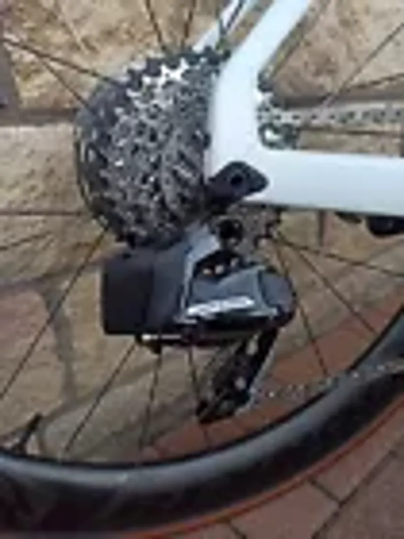 Ex Demo Reacto 9000 in White/Teal-2