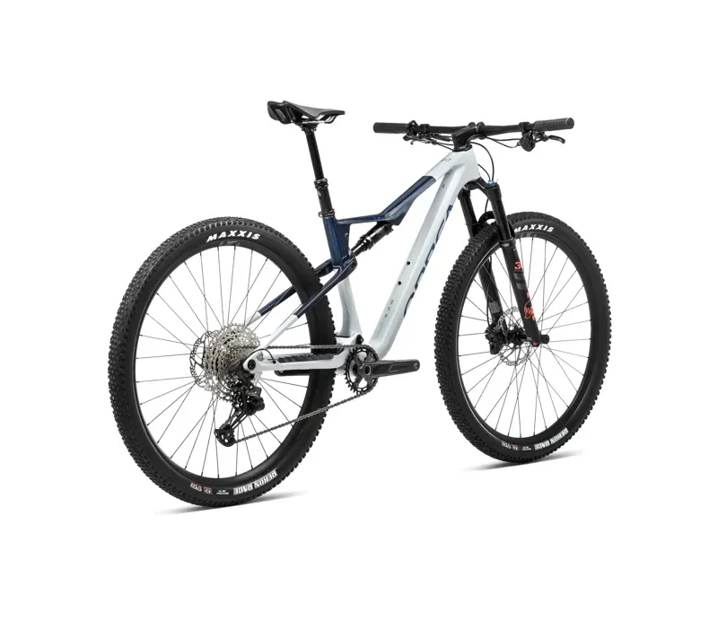 Orbea Oiz M10 Mountain Bike In Halo Silver/Blue Carbon -2