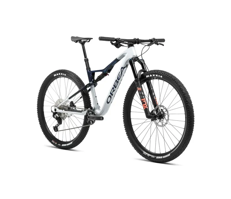 Orbea Oiz M10 Mountain Bike In Halo Silver/Blue Carbon -1