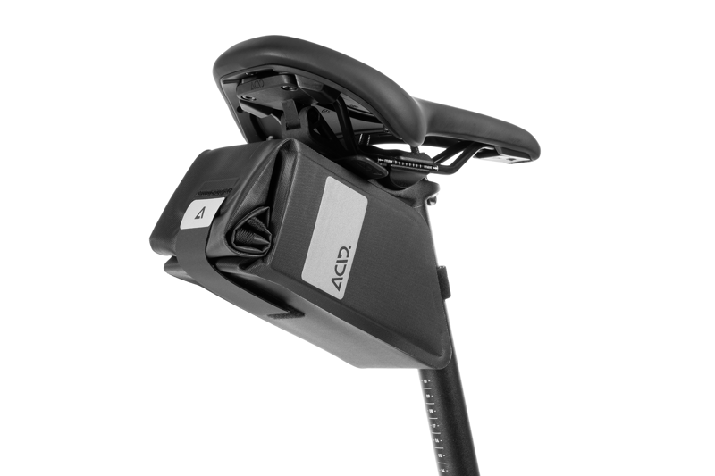 Acid Saddle Bag Pro 1 Click in Black-1