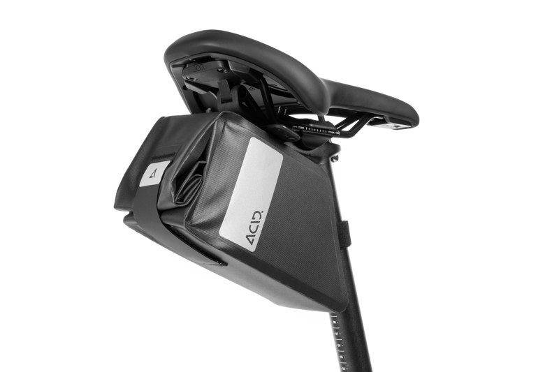 Acid Pro 1.2 Click Saddle Bag in Black-2